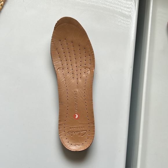 CLARKS ARTISAN BOOTS 🥾 - Picture 6 of 6